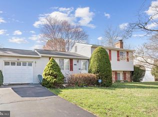 6439 Lancaster Dr, Warrenton, VA 20187