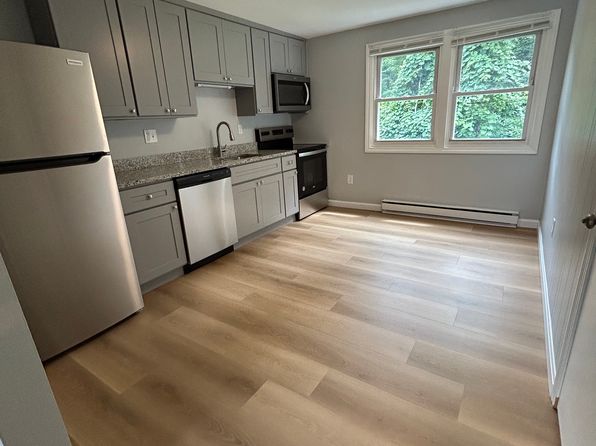 448 Chestnut Hill Rd #3