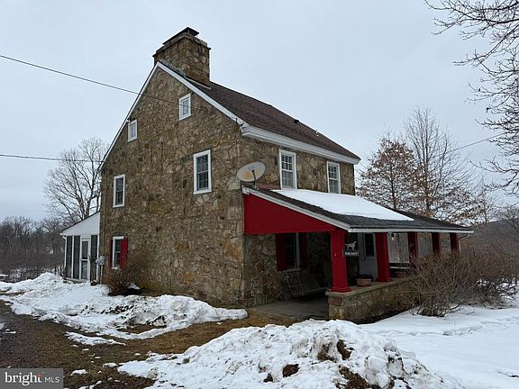 3rd image of 280 Mapleflower Rd