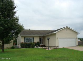 404 Emperor Ln, Herrin, IL 62948