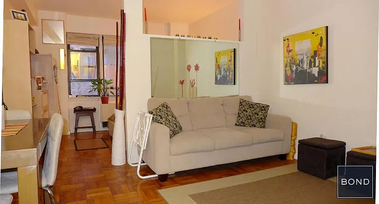 Rented by Bond New York | media 5