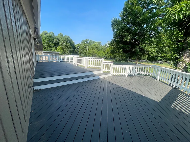 5211 River Rd — Photo 38