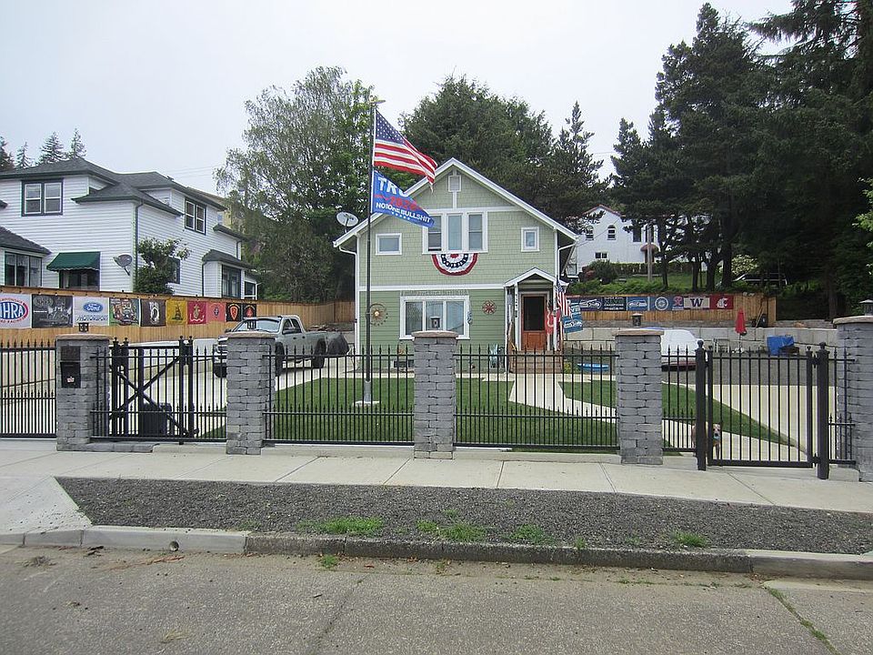 2nd image of 424 Hanna Ave