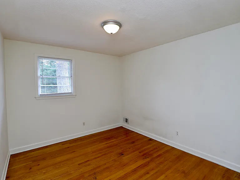 1912 Dominion Dr — Photo 34