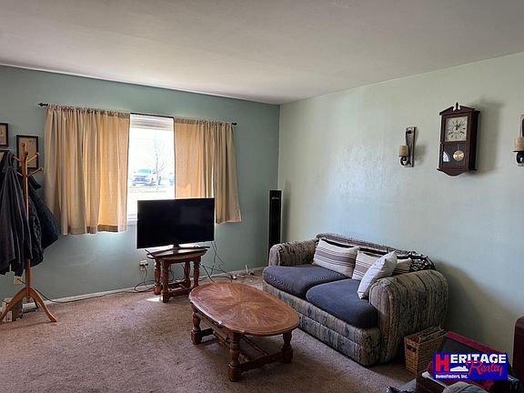 4th image of 1609 E Laurel St
