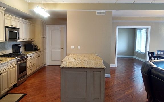 3rd image of 417 N Cass Ave APT 4A