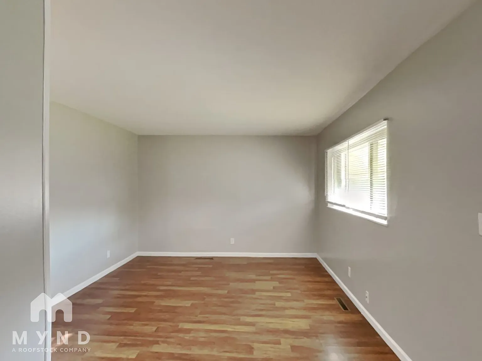 3 bed, 1.0 bath, 1134 sqft, $1,795 — Photo 4