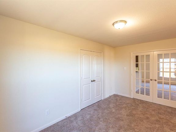 4th image of 1037 Western Rose Dr