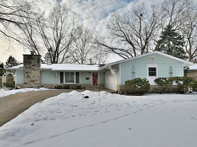 6800 Valley View Dr, Downers Grove, IL, 60516