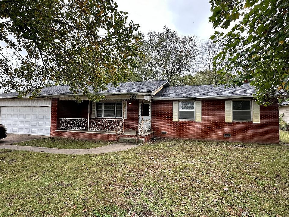 1st image of 1320 Belle Air Place