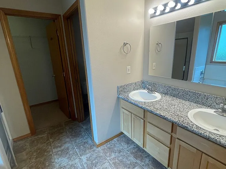 2663 Oak Ridge St NW — Photo 31
