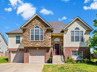 717 W Accipiter Cir, Clarksville, TN 37043