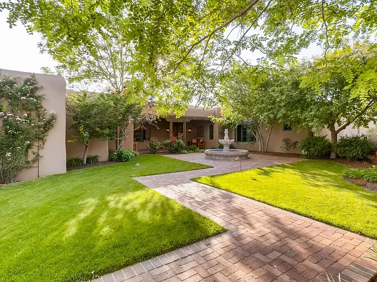 4 Primrose Cir — Photo 3