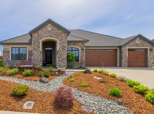 4121 Acadia Pl, Redding, CA 96001