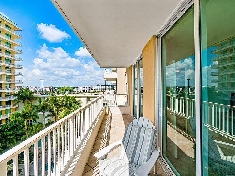 700 E Boynton Beach Blvd #803 — Photo 35