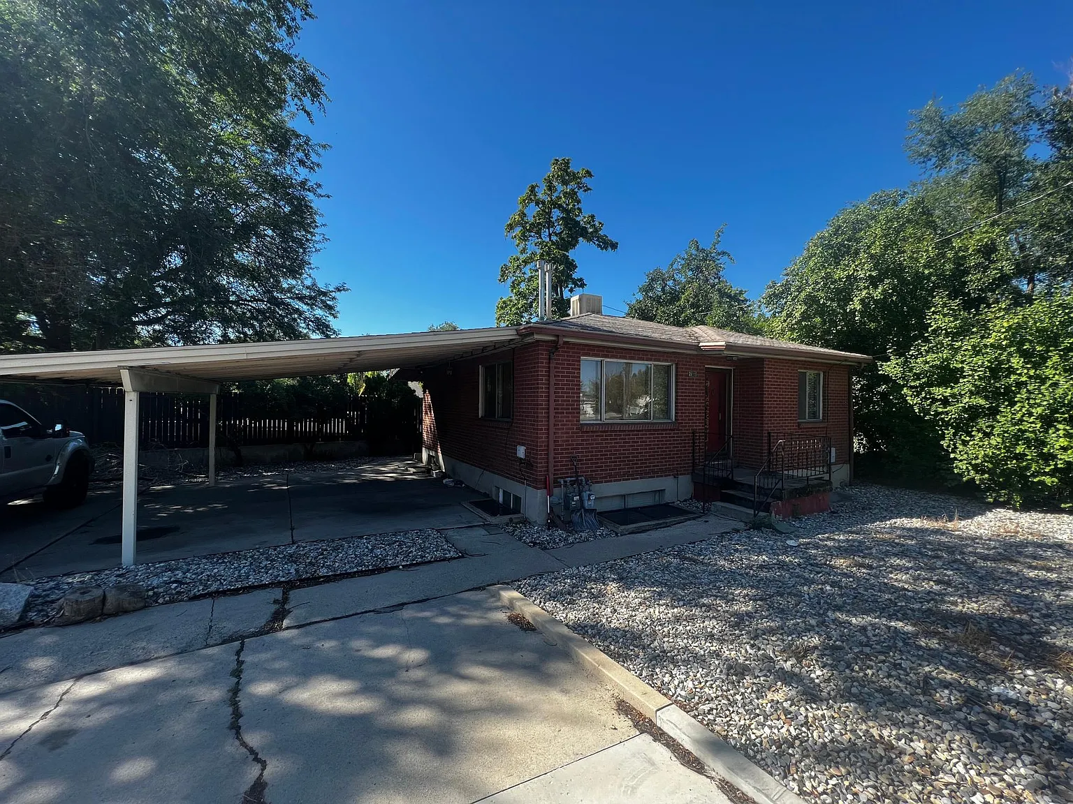 2070 E Murray Holladay Rd — Photo 1