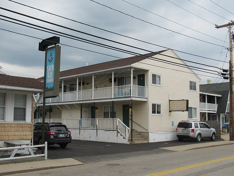 72 E Grand Ave #100 — Photo 43