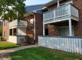 2326 S Goebbert Rd APT 2086, Arlington Heights, IL 60005
