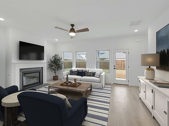 4th image of 528 Brookside Dr