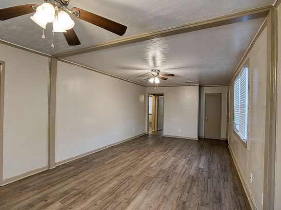 3rd image of 2469 Reese Avenue