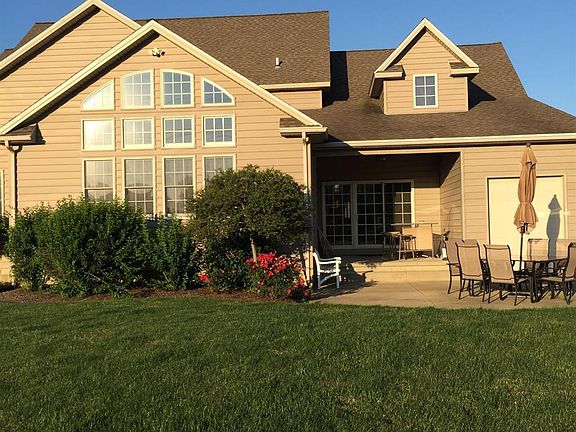 2nd image of 1100 Wyndham Ln