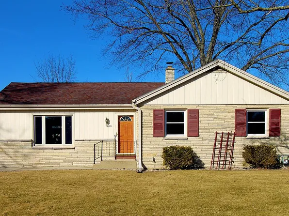 7449 North Mohawk ROAD, Fox Point, WI 53217