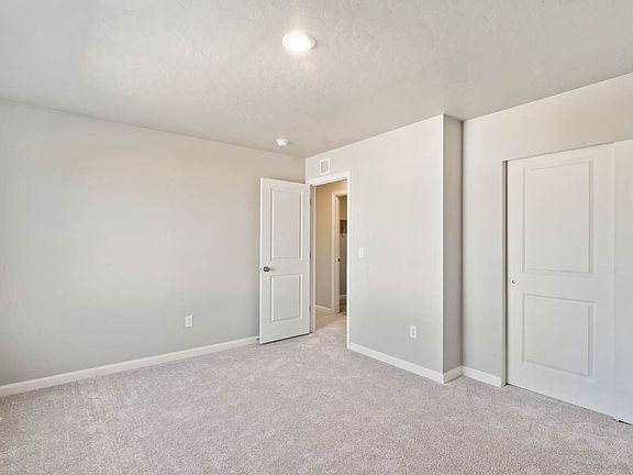 Esprit Bedroom