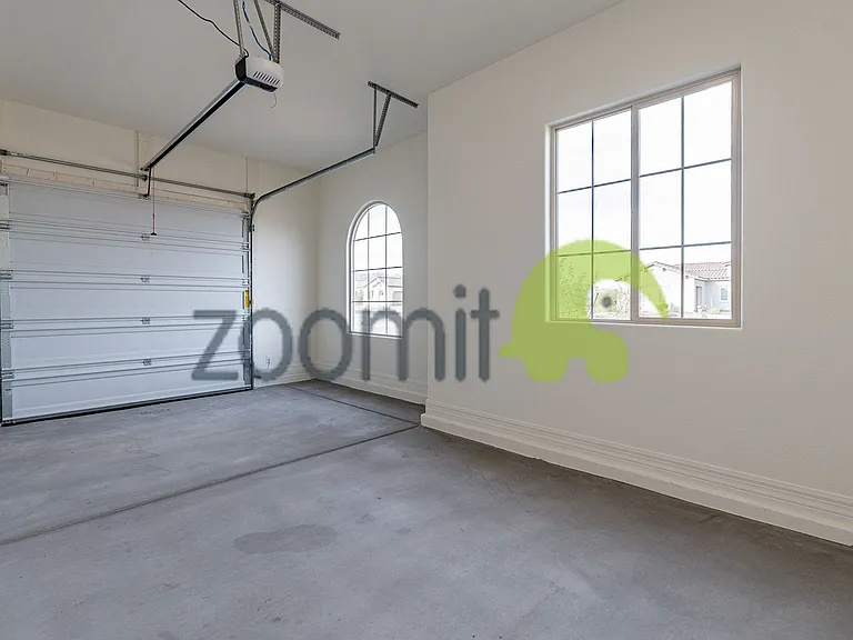 19407 W Seldon Ln — Photo 45