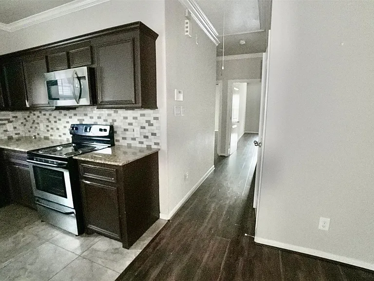 2523 Kirk St #B — Photo 6