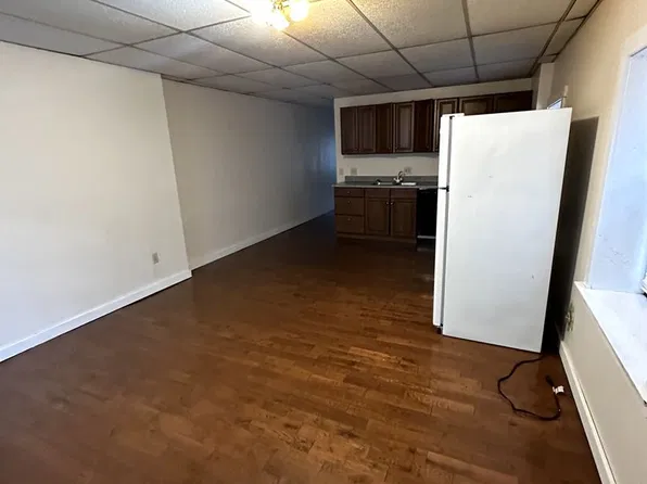 34 E 11th