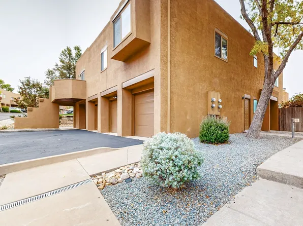 2900 Vista Del Rey Ct NE, Albuquerque, NM 87112