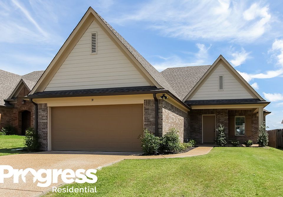 1st image of 30 Willow Springs Dr