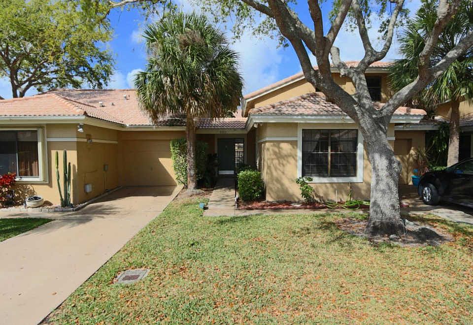1st image of 9983 Watermill Cir APT B