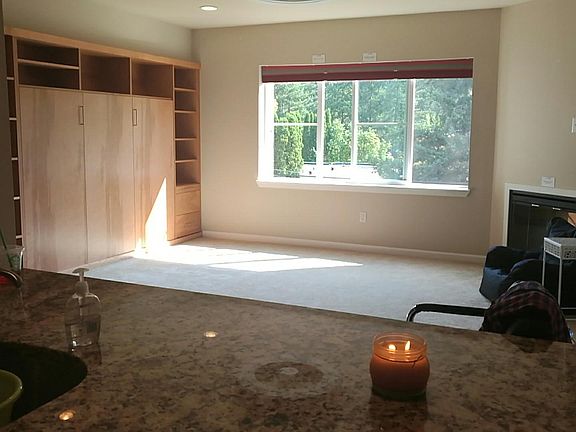4th image of 19500 Ballinger Way NE APT 201