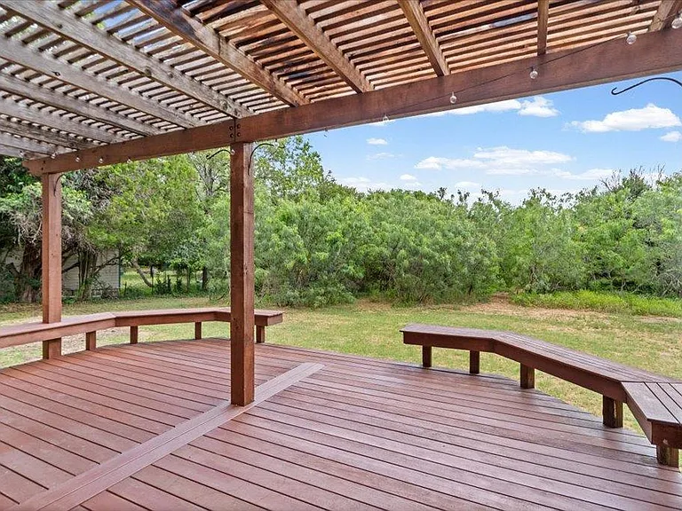 37 Pillow Rd — Photo 17