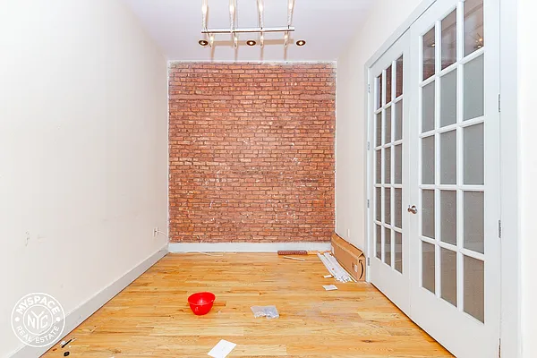 Rented by MySpaceNYC | media 2