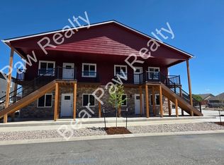 1018 Center Dr, Cheyenne, WY 82007