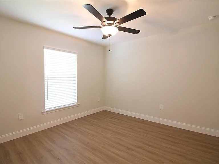 1242 Dorothy St — Photo 23