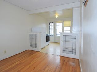3005 SE Morrison St APT 4, Portland, OR 97214