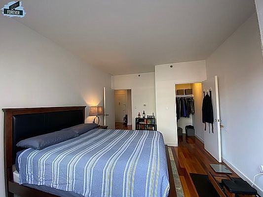 5th image of 240 51st Ave APT 2P