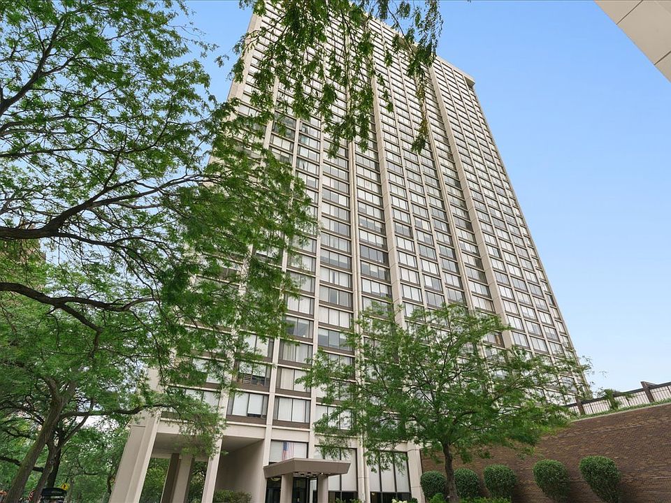 1st image of 5455 N Sheridan Rd APT 3406