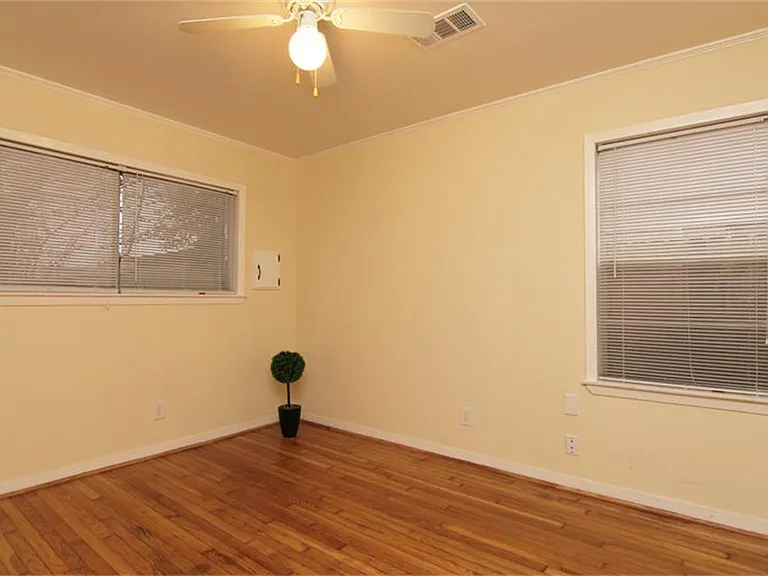 8526 Friendship Rd — Photo 13