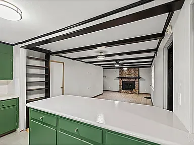 3 bed, 2065 sqft, $800 — Photo 3