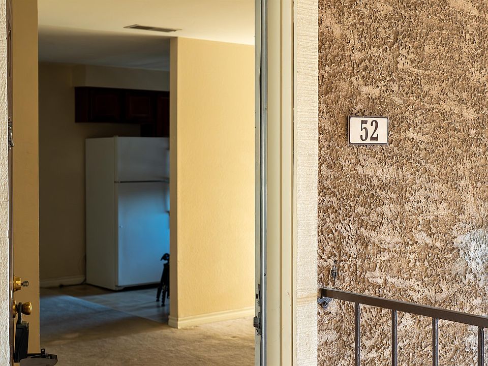 1st image of 4310 Sandy River Dr #52-1