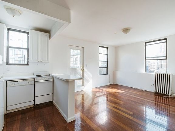 4th image of 253 E 77th St Ph C