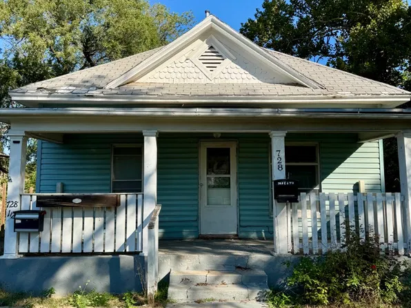 728 E 6th Ave, Hutchinson, KS 67501