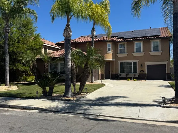 26381 Castle Ln, Murrieta, CA 92563