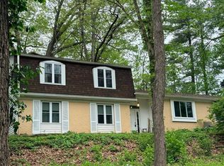 1310 E Prairie Dr, Bloomington, IN 47408