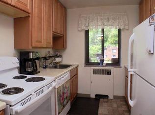 Abbeyville, Pittsburgh, PA 15228