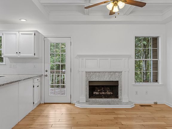 4th image of 126 Brently Woods Dr